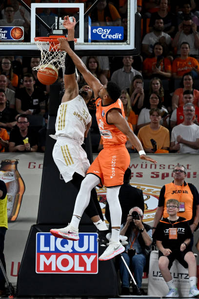 济之间找到 济之间找到